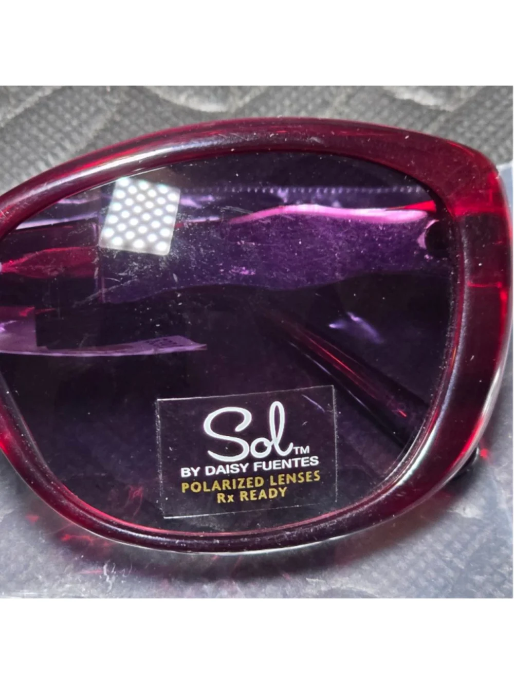 Women's Sol by Daisy Fuentes Burgundy Sunglasses One Size
